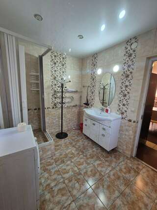 Гостиница Атлантик Адлер Апартаменты с 2 спальнями-13