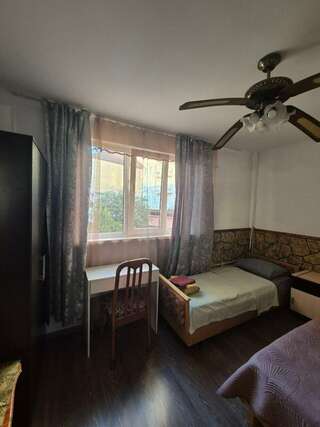 Гостиница Атлантик Адлер Апартаменты с 2 спальнями-5