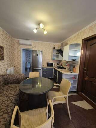 Гостиница Атлантик Адлер Апартаменты с 2 спальнями-9